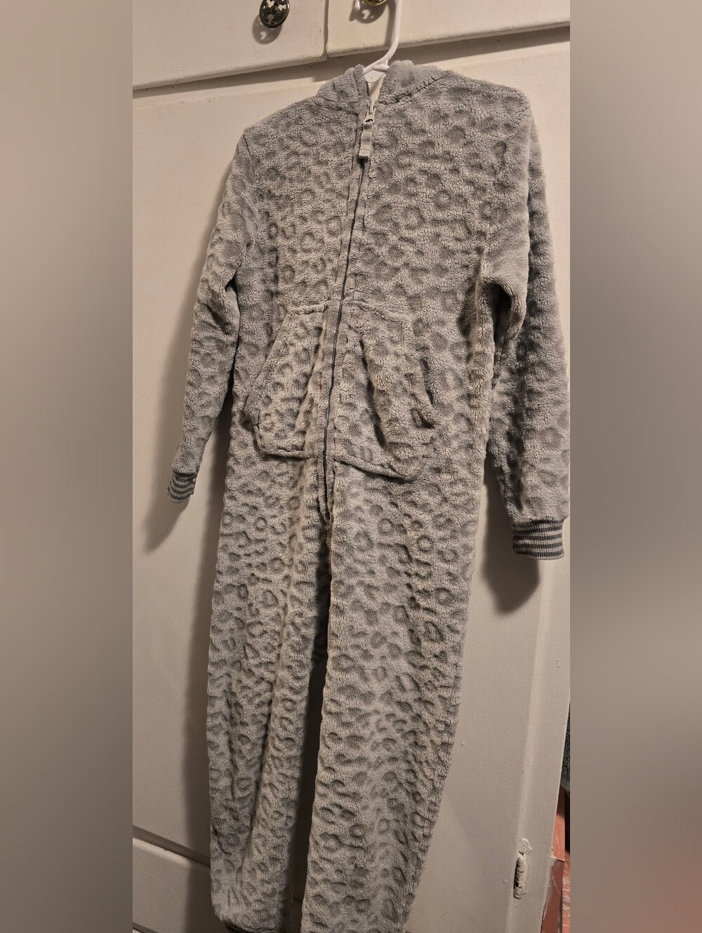 Cat & Jack Light Gray Hooded Plush Leopard-Print One-Piece Pajama